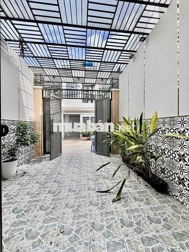 Nhà Mới Xây 100% DT 4x22m 1Trệt 1Lầu 3Pn 3Wc Sân Đậu Ôtô Ngã Tư Ga Q12