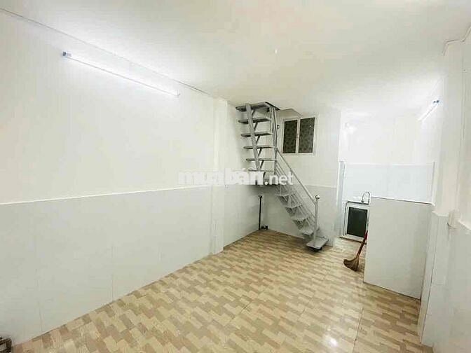 Nhà Hẻm Trần xuân Soạn 20M2.2 Phòng Ngủ.1wc