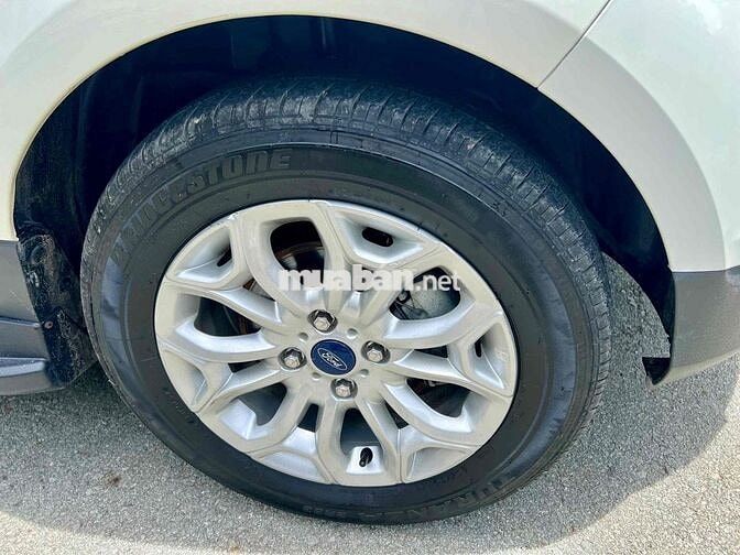 Ford EcoSport 2016 Titanium màu trắng 20.000km 99%