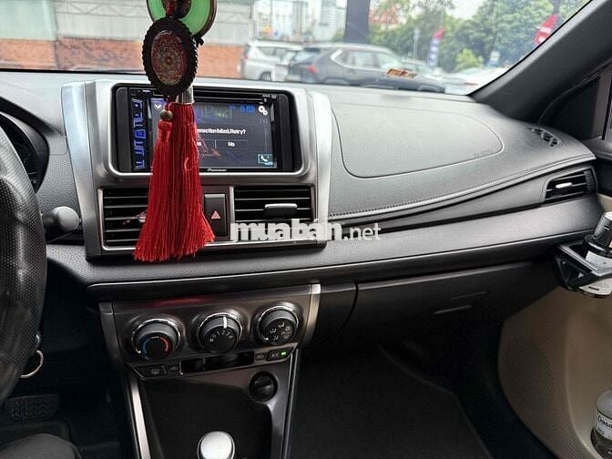 Toyota Yaris 2015 E CVT - Số Tự Động - Chỉ 306Tr