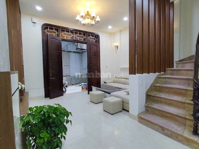 Nhà Khu Nguyễn Chính 41m 3 tầng 7.6 tỷ