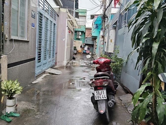 Nhà 3tấm đẹp sử dụng 60m2 ngay Đầm Sen Quận 11 đường Hoà Bình