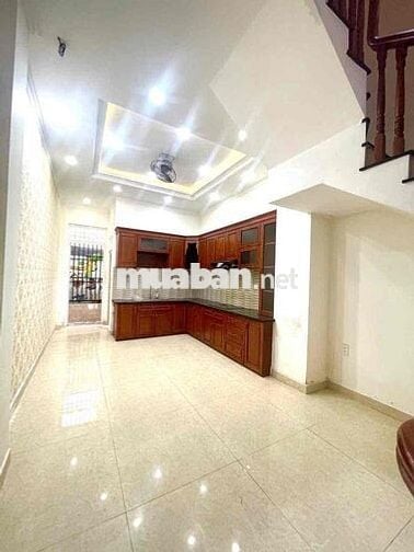 Bán nhà mới 1 trệt 2 lầu hẻm xe hơi Hiệp Bình Chánh