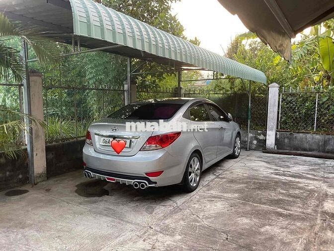 Hyundai Accent 2012 1.4 MT - 160000 km