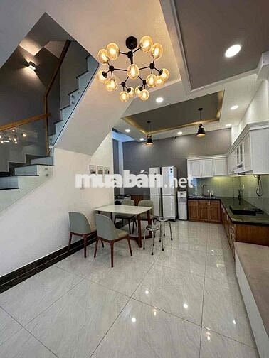 Gia Đình cần bán gấp nhà 4 tầng. khu Tân Cảng. ph 25. Bình Thạnh