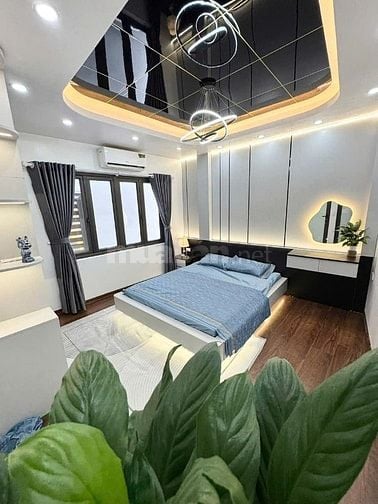 Chính chủ bán nhà phố Trung Phụng - DD giá 3,88 Tỷ, 18m x5T. Lô góc