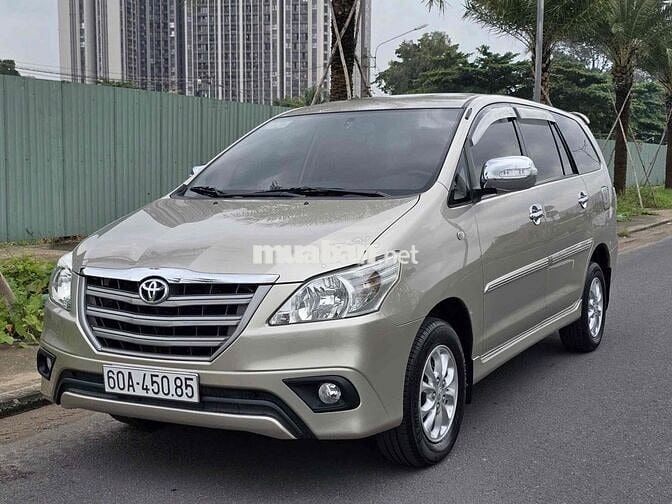 Toyota Innova 2015 E - 63125 km