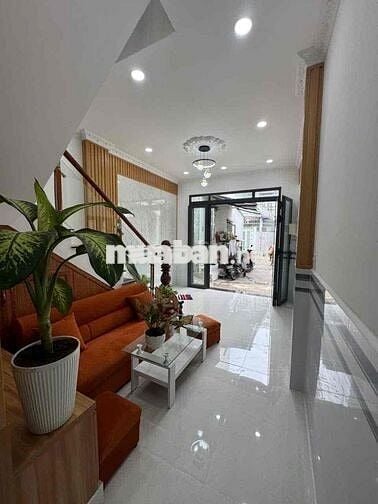 nhà chính chủ . khu víp Phường 5 Quận 8 . hẻm 1225/ . DT 3m40x9 .1 lầu