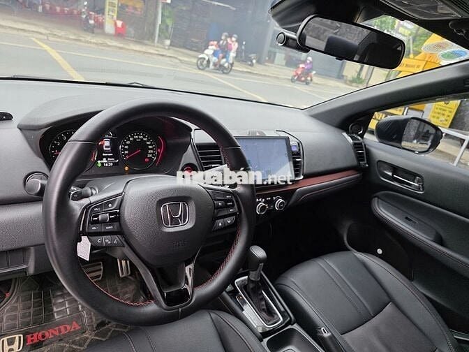 Honda City 2024 RS Trắng- 9500 km full đồ chơi!!