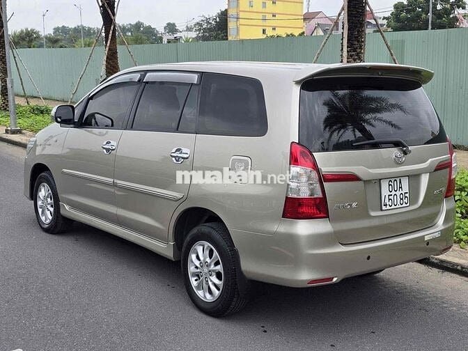 Toyota Innova 2015 E - 63125 km