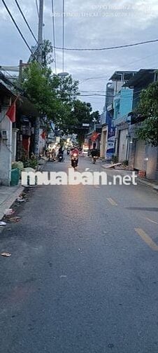 Chủ bán 2 lô đất liền kề vị trí Tân Thới nhất q12 TPHCM , đường nhựa