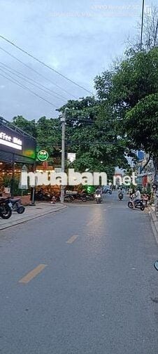 Chủ bán 2 lô đất liền kề vị trí Tân Thới nhất q12 TPHCM , đường nhựa