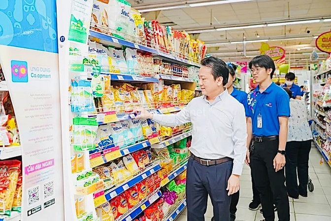 Siêu Thị Tuyển Gấp Việc Làm Lao Động Ưu Tiên Trung Tuổi Đi Làm Ngay 