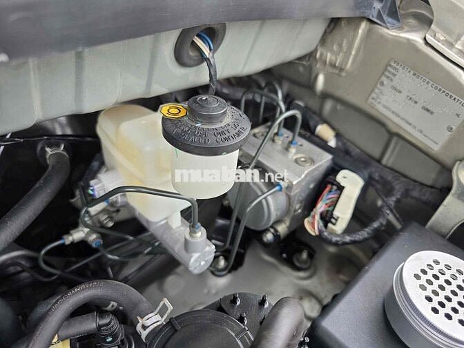 Toyota Innova 2015 E - 63125 km