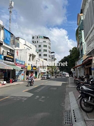 BÁN NHÀ MẶT TIỀN NGUYỄN TRỌNG TUYỂN - TRUNG TÂM PHÚ NHUẬN