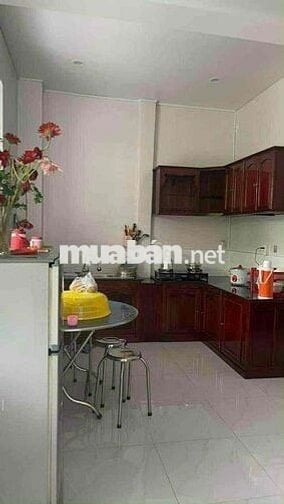 NHÀ LẦU GÓC 2 MT khu NGỌC VÂN thoáng mát