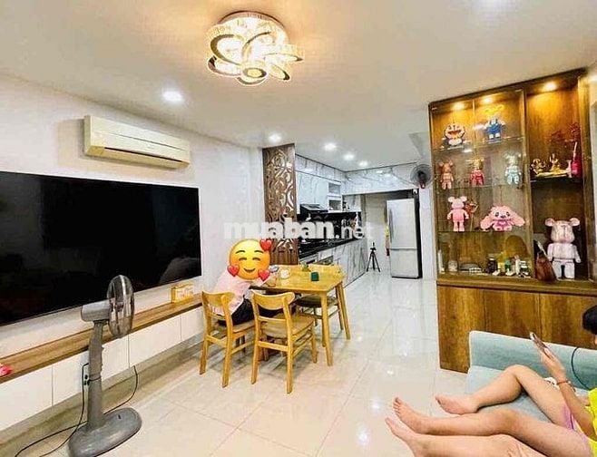 BÁN NHÀ MẶT TIỀN NGUYỄN TRỌNG TUYỂN - TRUNG TÂM PHÚ NHUẬN