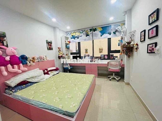 BÁN NHÀ MẶT TIỀN NGUYỄN TRỌNG TUYỂN - TRUNG TÂM PHÚ NHUẬN