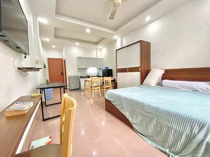 CHDV sát ĐH Ngoại Thương, 5 x 10m, 5 Tấm, 10P Full nội thất Giá TỐT