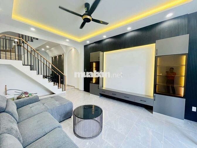 Cho thuê nguyên căn  1 trệt 3 lầu 5pn 5wc nhà mới full nội thất