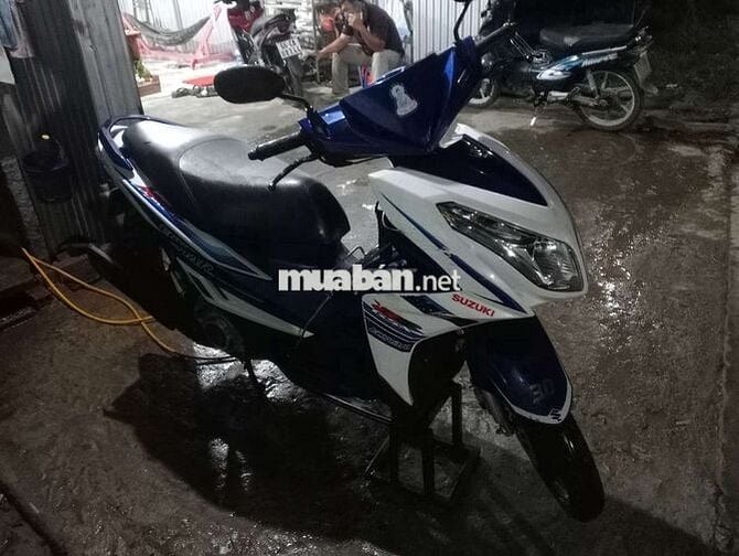 Cần bán xe máy êm dàn áo còn liền đẹp như hình