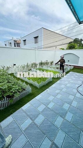 Biệt Thự Sân Vườn Siêu Đẹp  - Ven Sài Gòn