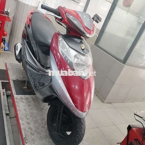 Dư nên chia lại cho a chị e chở đồ đi chơi đi chợ