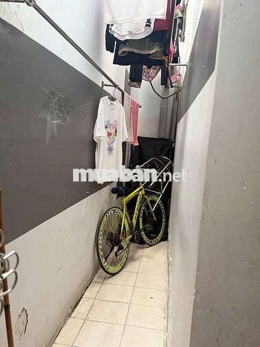 Nhà cách hxh chỉ 10m, 3 tầng, 9PN, nở hậu 6m, DTSD 180m2