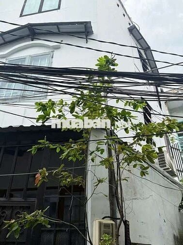 Nhà cách hxh chỉ 10m, 3 tầng, 9PN, nở hậu 6m, DTSD 180m2