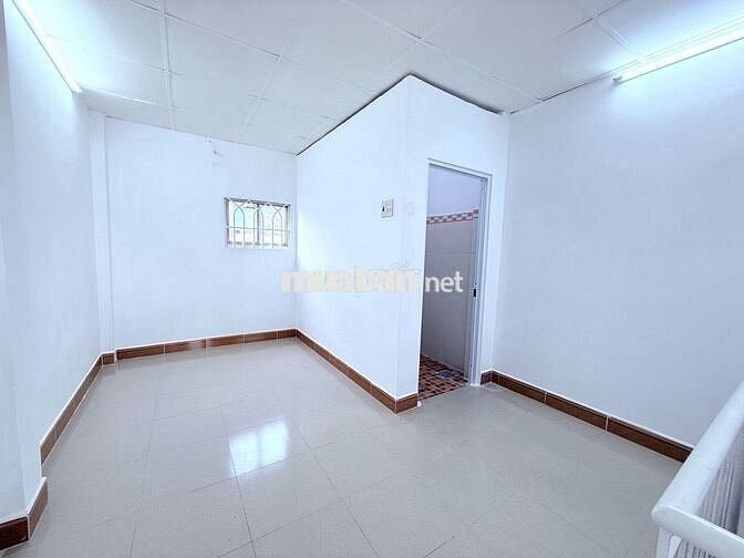 NHÀ HOÀNG DIỆU Q4- 3 LẦU ĐÚC - 30m2 - KO QH- GIÁ 4 TỶ