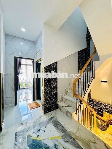3 TẦNG 4 phòng ngủ - 5 Tỉ - DTSD 120M2 hẻm xe hơi - Phạm Văn Chiêu