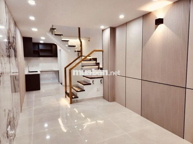 NHÀ ĐẸP Q4- SÁT MT- 30m2 - 2 LẦU ĐÚC - KO QH- GIÁ 4 TỶ NHỈNH