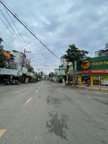 Nhà Cấp 4 MTKD Trần Thanh Mại dt 4x18m sát chợ giá 5.8 tỷ