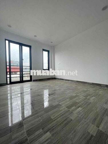 Siêu đẹp! Khương Trung, view hồ, 10m ô tô tránh, nhà đẹp. 35m. 8,4 tỷ