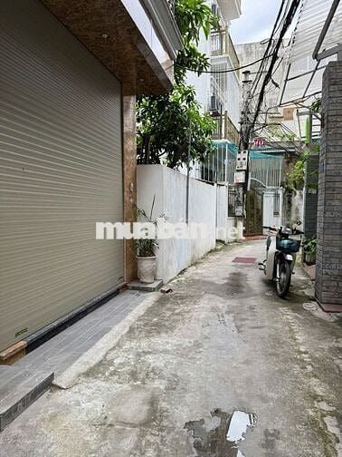 CẦN BÁN NHÀ BỒ ĐỀ LONG BIÊN HÀ NỘI.