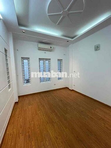 Hiếm - Nhà đẹp Quan Hoa- gần hồ - 50m2 x 5 tầng, 3 thoáng nhỉnh 11tỷTL