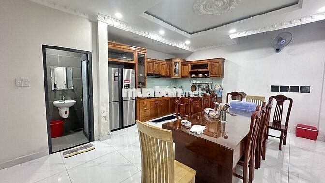 BÁN NHÀ MẶT TIỀN HIỆP THÀNH Q12 – SÁT VÁCH GÒ VẤP TẶNG FULL NỘI THẤT