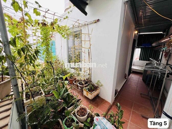 Bán nhà phố Trạm - Long Biên 35mx5 tầng, giá 6.6 tỷ. Full nội thất
