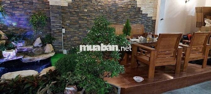 Bán nhà mặt tiền 140m2 - 3 phòng ngủ - Trục đường chính kdc Vĩnh Phú 2