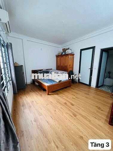 Bán nhà phố Trạm - Long Biên 35mx5 tầng, giá 6.6 tỷ. Full nội thất