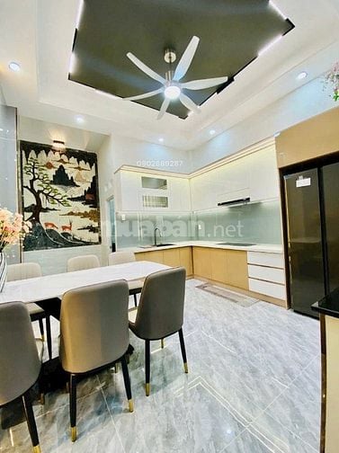 GIẢM GIÁ CĂN NHÀ DT 4M X 16,6M ĐƯỜNG HẺM Ô TÔ XE TẢI, GẦN EMART 2
