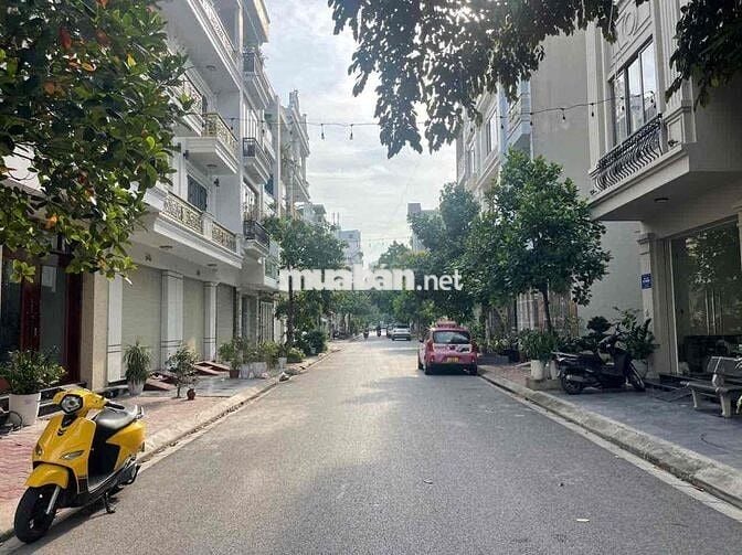 Bán Đất Mặt đường Tây Trung Hành 60m Đông Tứ Trạch