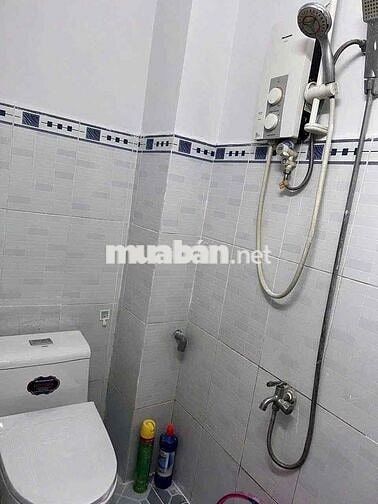 Cho thuê nhà nguyên căn 4x14,1 trệt 2 lầu 3pn gần chợ Đại Hải