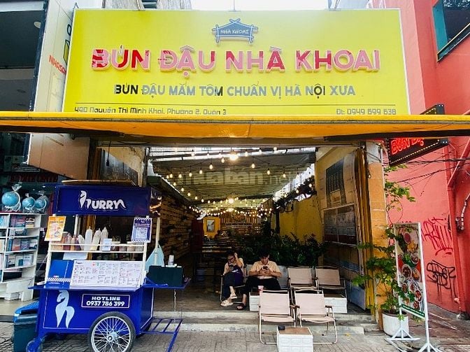 Quán phở gà Q3 tuyển NV phục vụ
