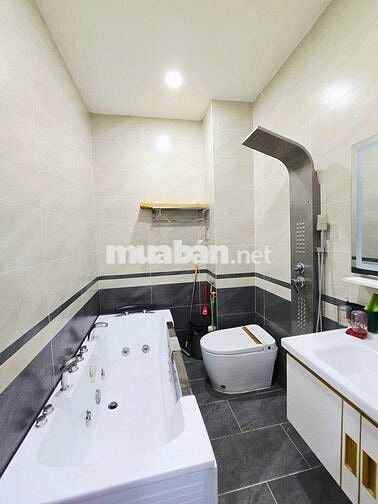 Bán nhà 287 Âu Duong Lân, p2 hẻm xe hơi giá rẻ 4 PN nhà còn mới
