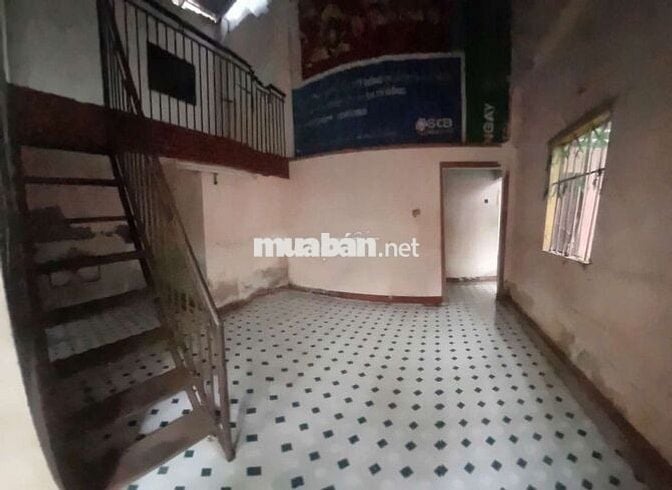CHO THUÊ NHÀ 93M2 CÓ SÂN TRƯOC TO HẺM 1991 LÊ VĂN LƯONG CÓ GÁC