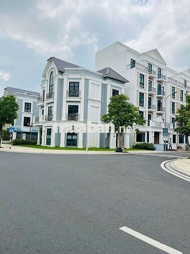 Bán Biệt Thự 1T2L Thanh Toán 550tr Nhận Nhà Ngay 3/2 Vinhome Hậu Nghĩa