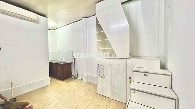nhà 1 trệt 1 gác tại Phú Nhuận