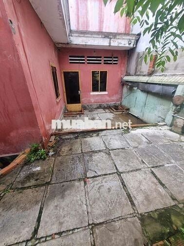 CHO THUÊ NHÀ 93M2 CÓ SÂN TRƯOC TO HẺM 1991 LÊ VĂN LƯONG CÓ GÁC