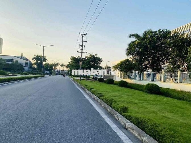 Cắt lỗ 500 triệu -85m2- Mai Đình( Sóc Sơn)-Ô tô đỗ cửa-Sát trục kinh d